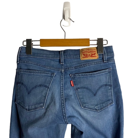 Levi's Women's 710 Super Skinny Denim Jeans - Picture 8 of 9